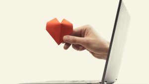 Sites e aplicativos de relacionamentos para romance online